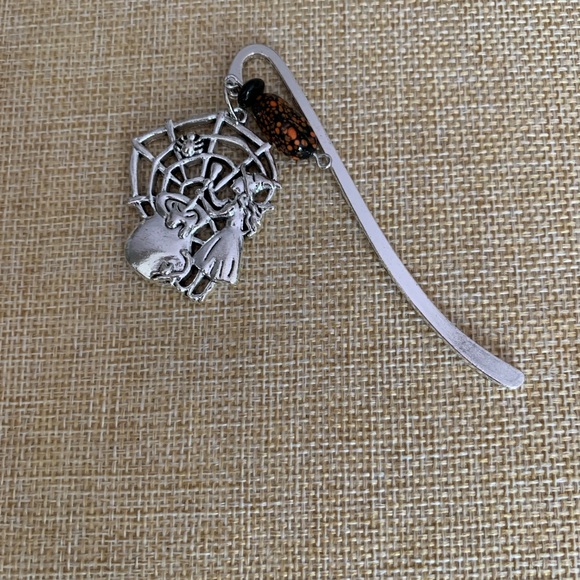 Grimoire bookmark with vintage blown glass bead NWT - Picture 4 of 6